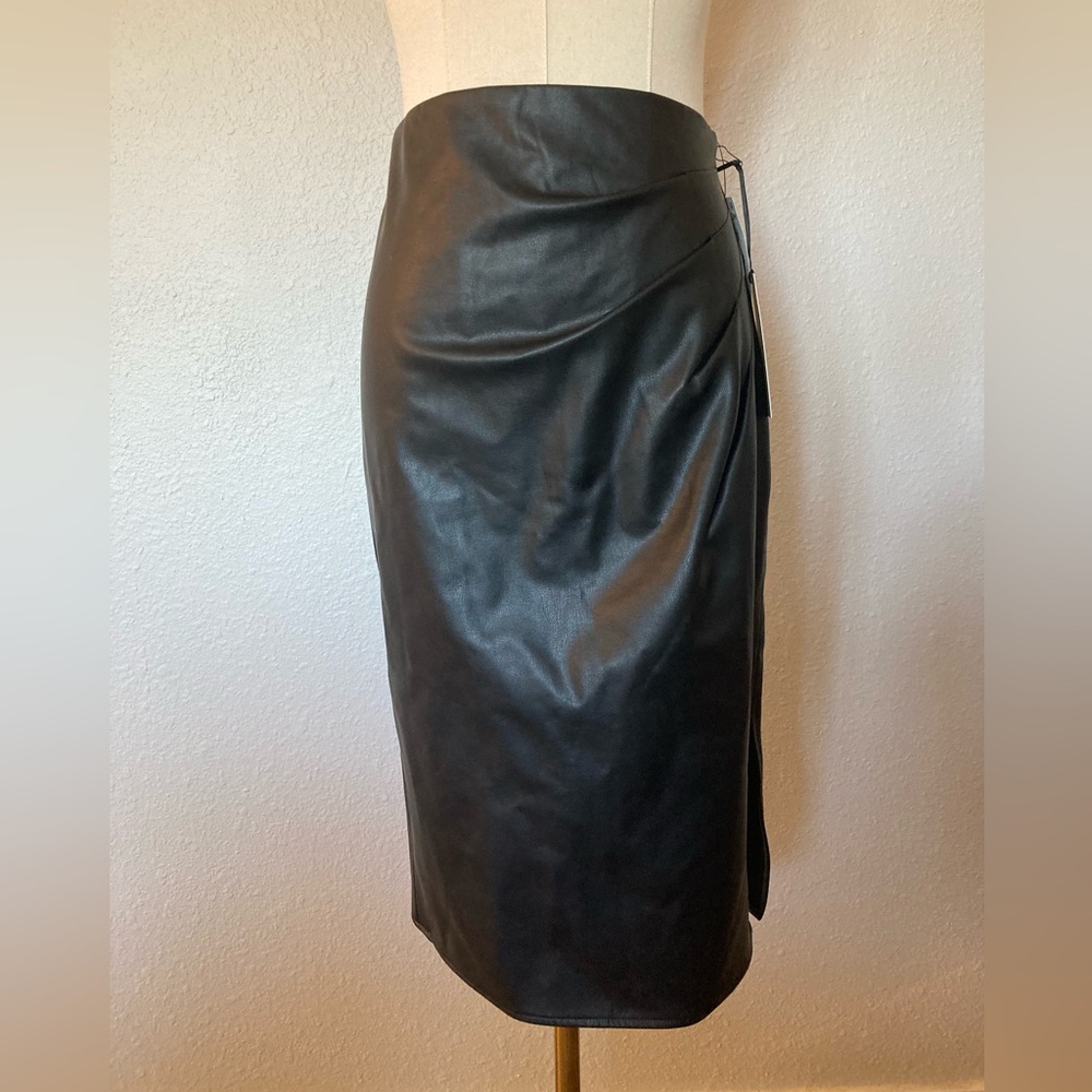 NWT Halogen Faux Leather Pencil Skirt size 0P
